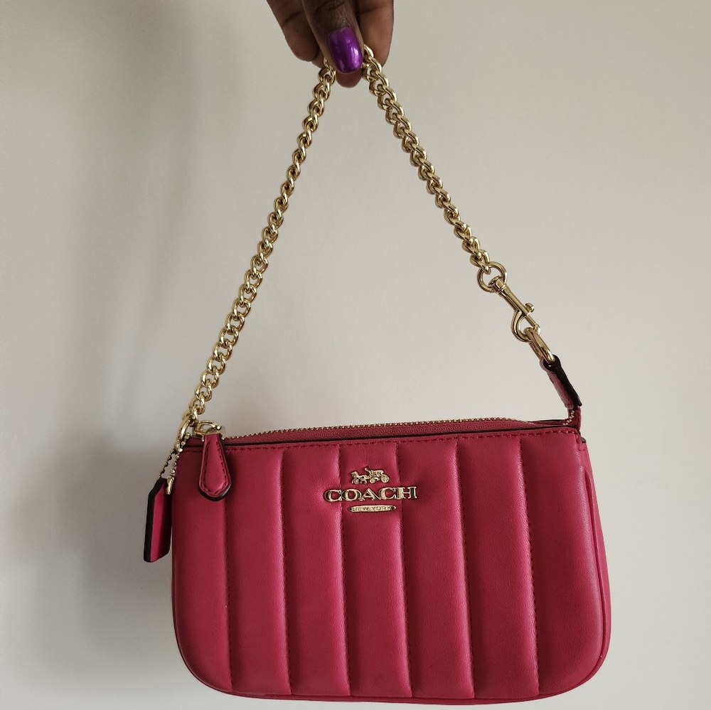 Coach Nolita 19